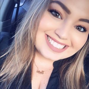 Meet your Posher, Erika